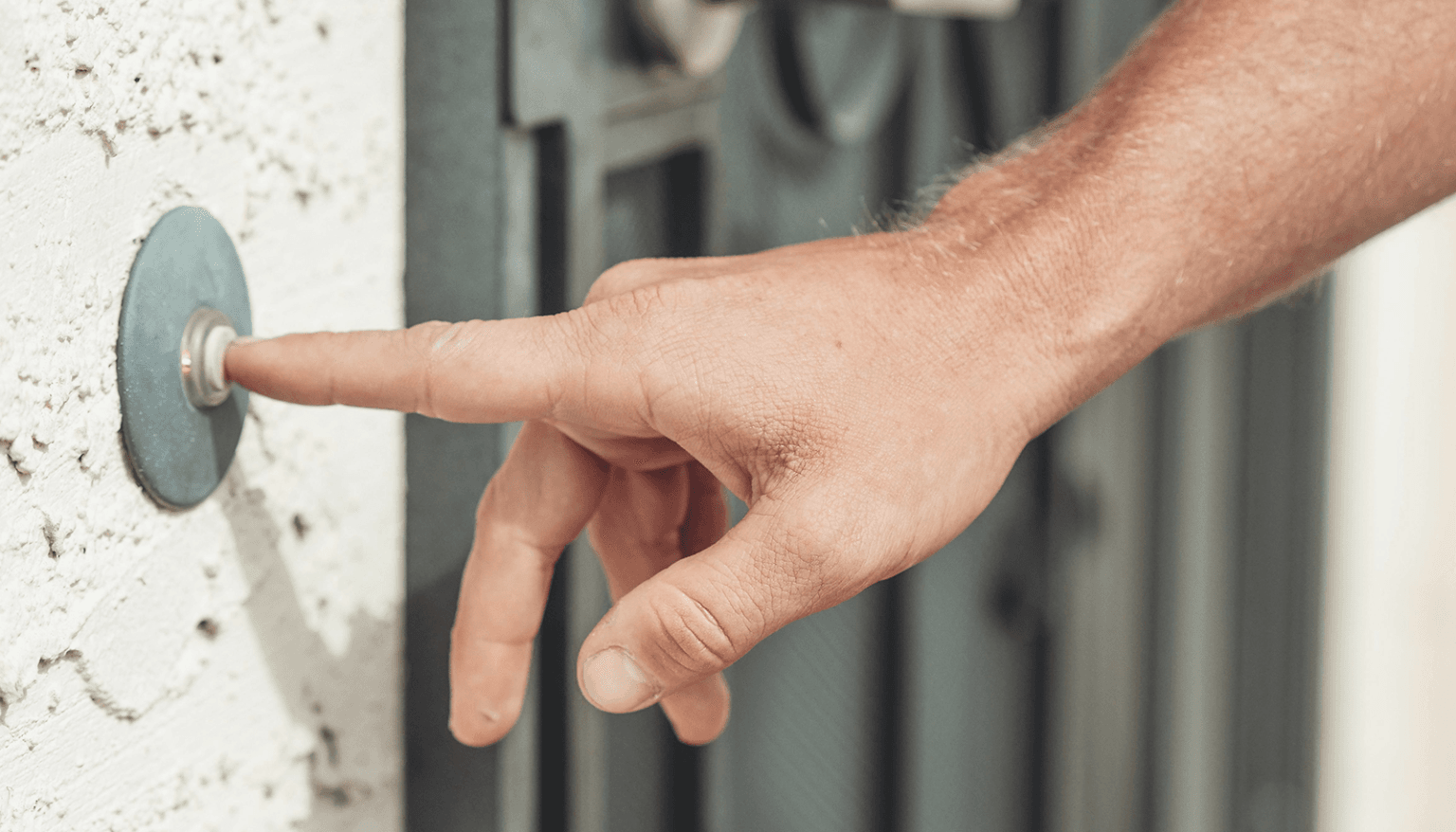 Remise des cendres à domicile partout au Québec Services funéraires Azur