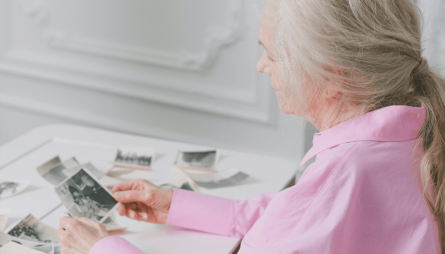Remise des cendres à domicile partout au Québec Services funéraires Azur